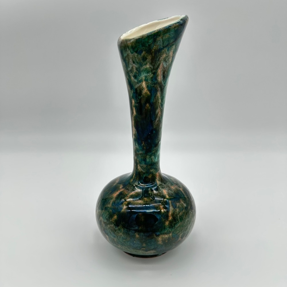 Blue Mountain Pottery Bud Vase 383 8.5" Teal Green Drip Glaze Slant Rim Vintage - Picture 15 of 16